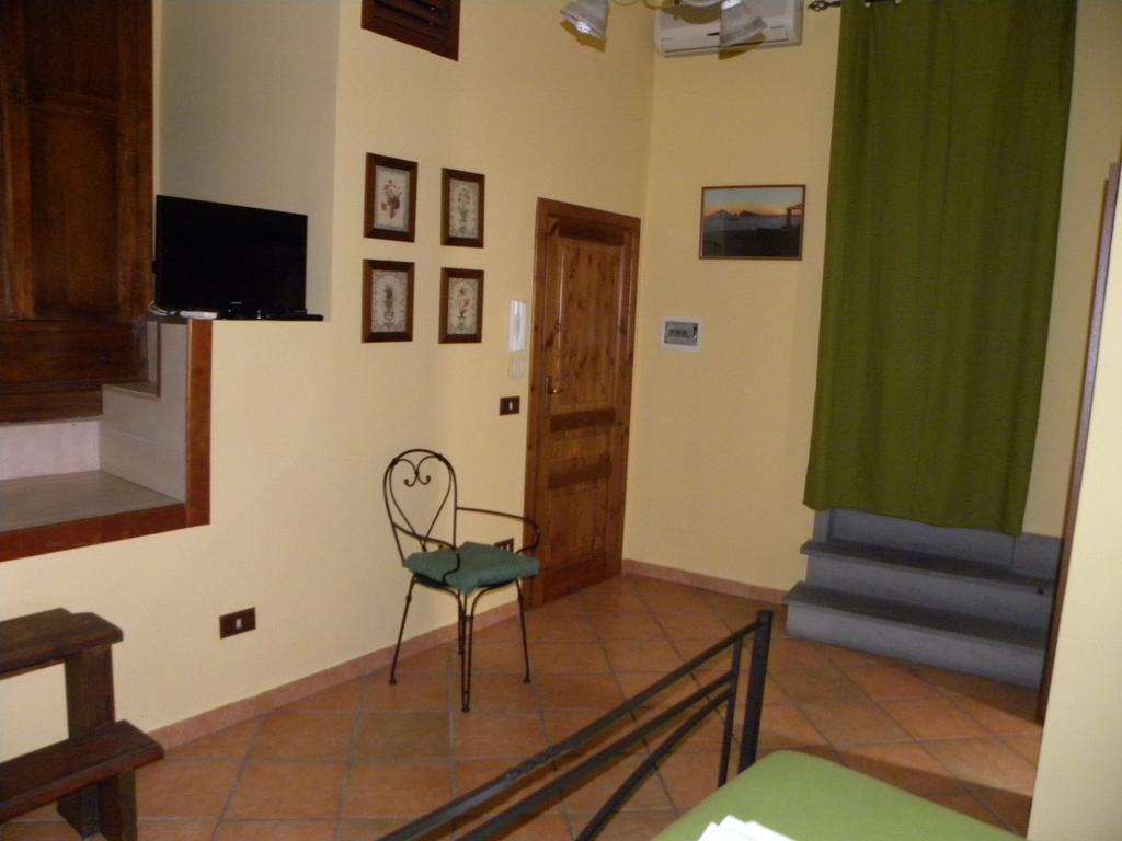 Case Vacanze Albamarina Lipari  Kamer foto