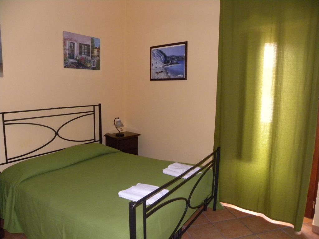 Case Vacanze Albamarina Lipari  Kamer foto