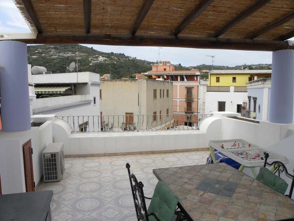 Case Vacanze Albamarina Lipari  Kamer foto