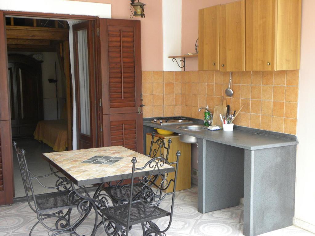 Case Vacanze Albamarina Lipari  Kamer foto